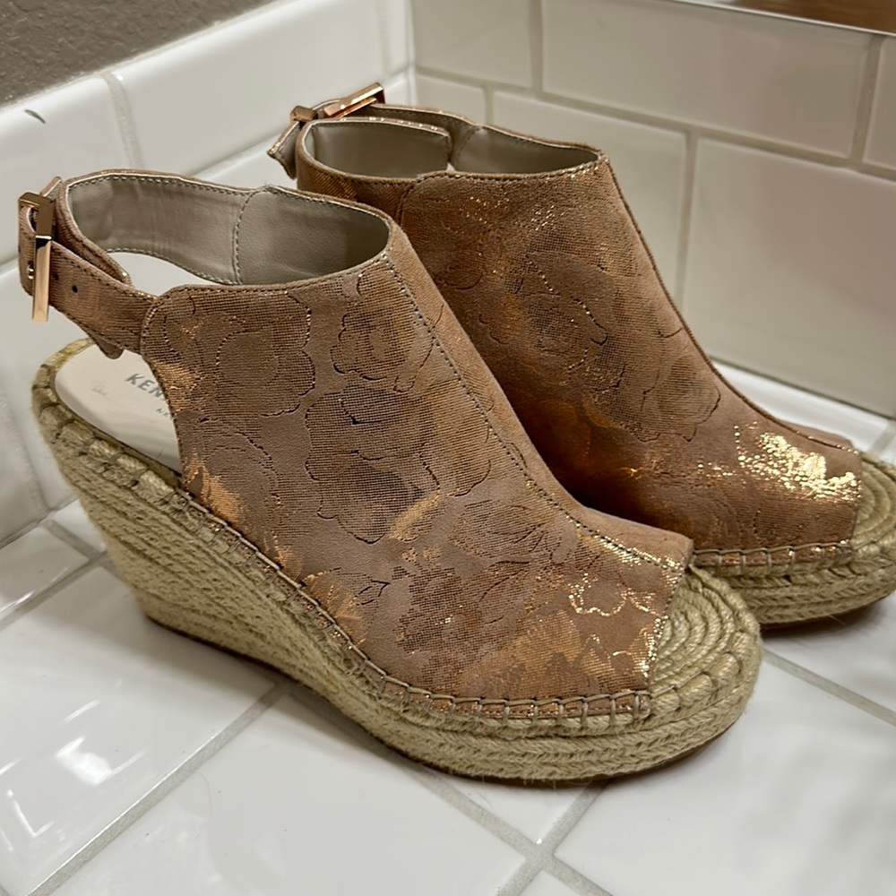Kenneth Cole Olivia Rose Gold Wedge Espadrille